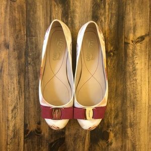 white and dark magenta Ferragamo flats size 6.5